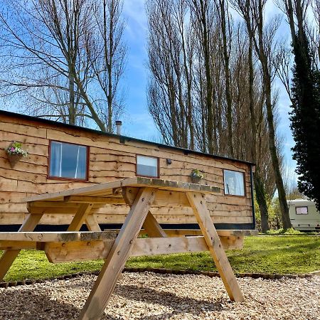 Poplar Lodge Log Caravan Kirkby on Bain Kültér fotó