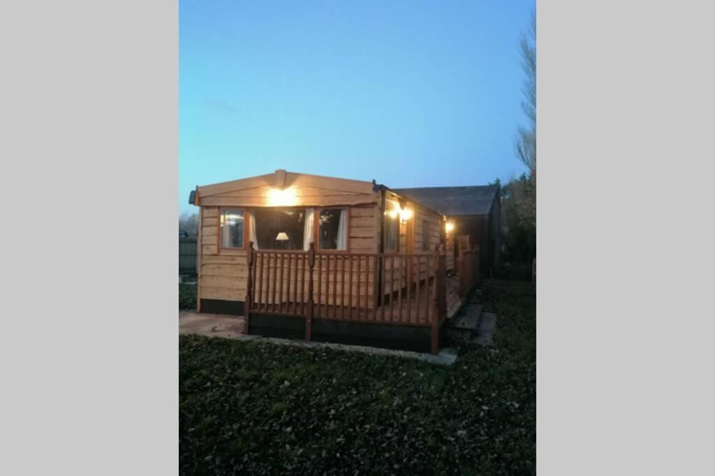 Poplar Lodge Log Caravan Kirkby on Bain Kültér fotó